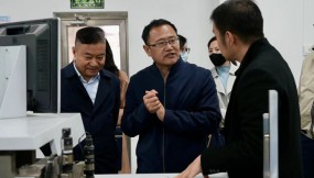  省發(fā)改委、省商務(wù)廳等部門聯(lián)合調(diào)研甘肅物流集團(tuán)綜保區(qū)公司