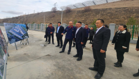  張鐵強(qiáng)到蘭州物流園公司、陸港云鏈公司調(diào)研