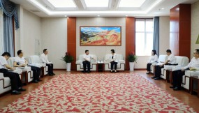  王月成、張鐵強(qiáng)赴中國(guó)農(nóng)業(yè)發(fā)展銀行甘肅省分行交流座談
