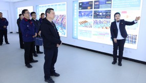 張鐵強在蘭州物流園公司調(diào)研